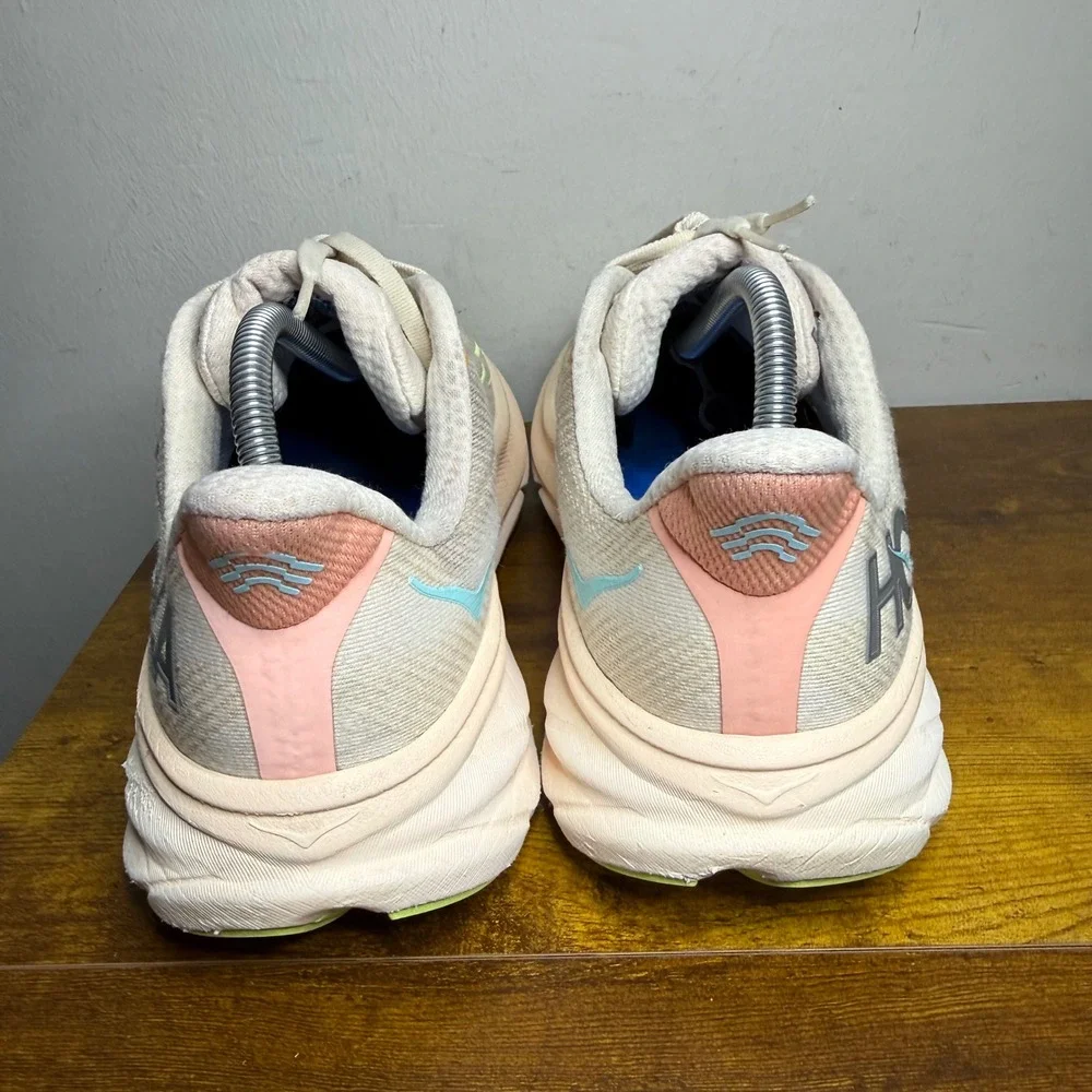 Hoka Clifton 9 Running Shoes Womens Size 11 Peach